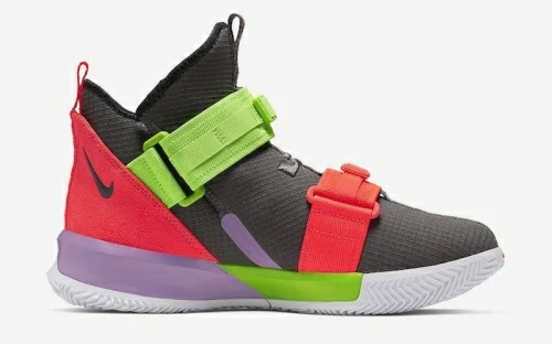 Nike LeBron Soldier 13