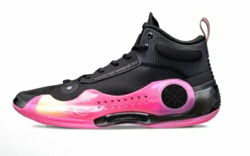 Li-Ning Wade of Wade 10